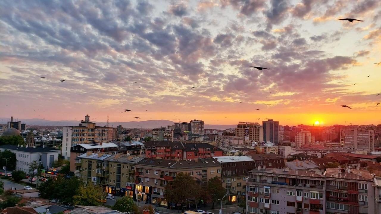 Gorgeous Apartment With City View In The City Center Приштина Екстер'єр фото