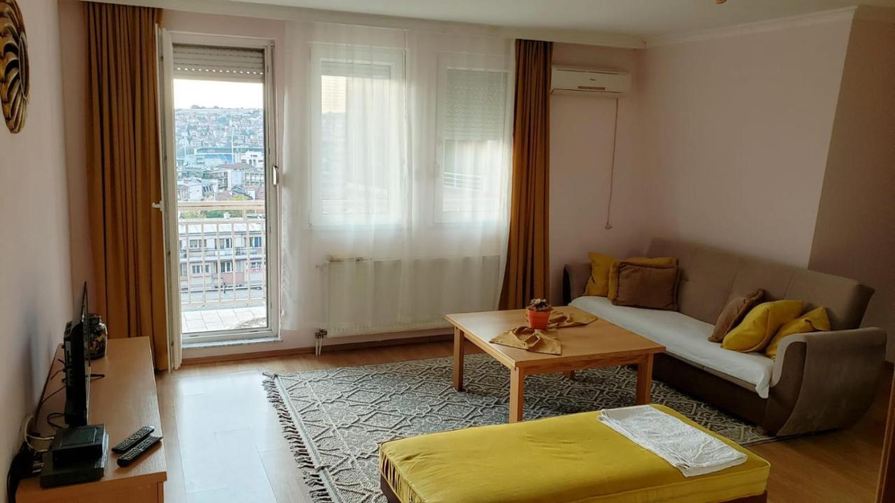 Gorgeous Apartment With City View In The City Center Приштина Екстер'єр фото
