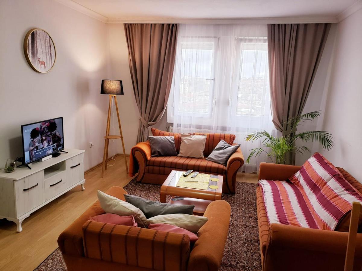 Gorgeous Apartment With City View In The City Center Приштина Екстер'єр фото