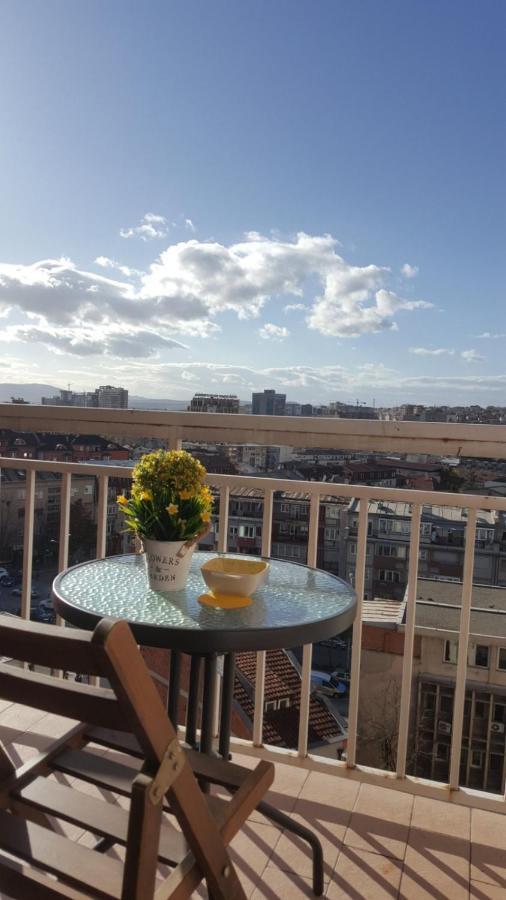 Gorgeous Apartment With City View In The City Center Приштина Екстер'єр фото